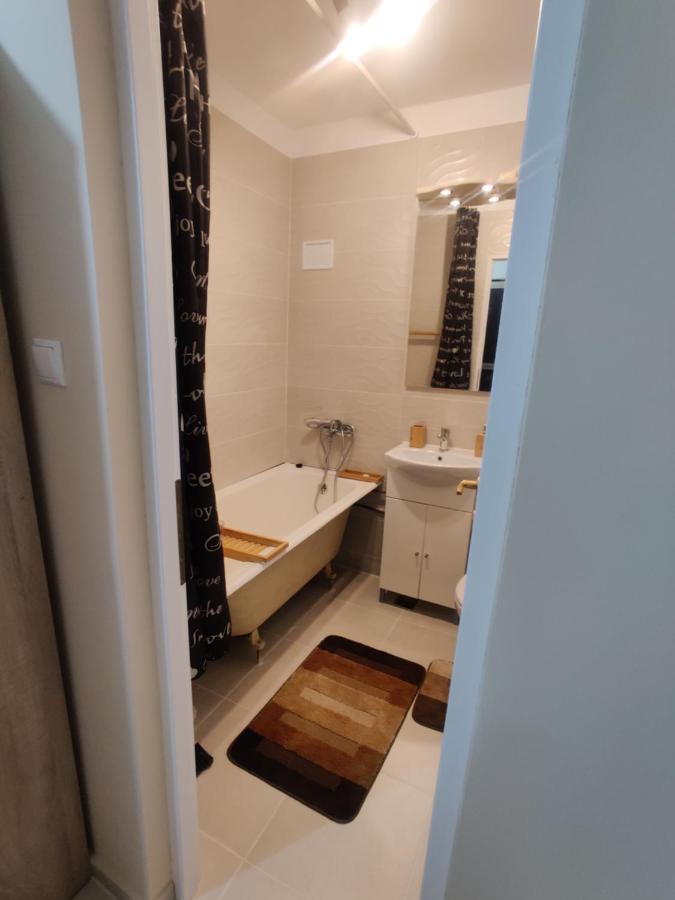 Eric'S Cozy Apartment ทิมิชัวรา ภายนอก รูปภาพ