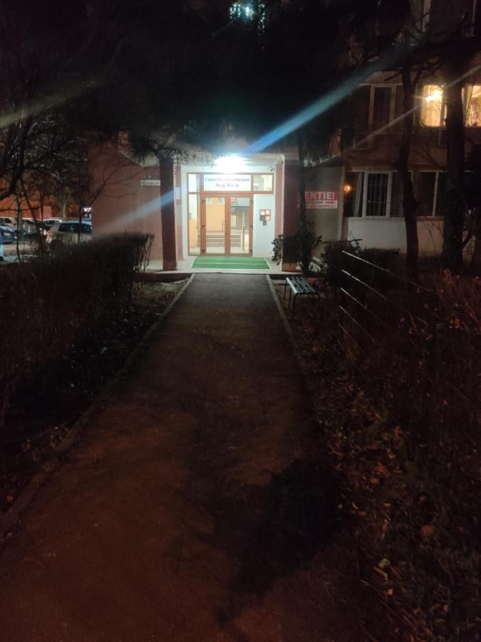 Eric'S Cozy Apartment ทิมิชัวรา ภายนอก รูปภาพ